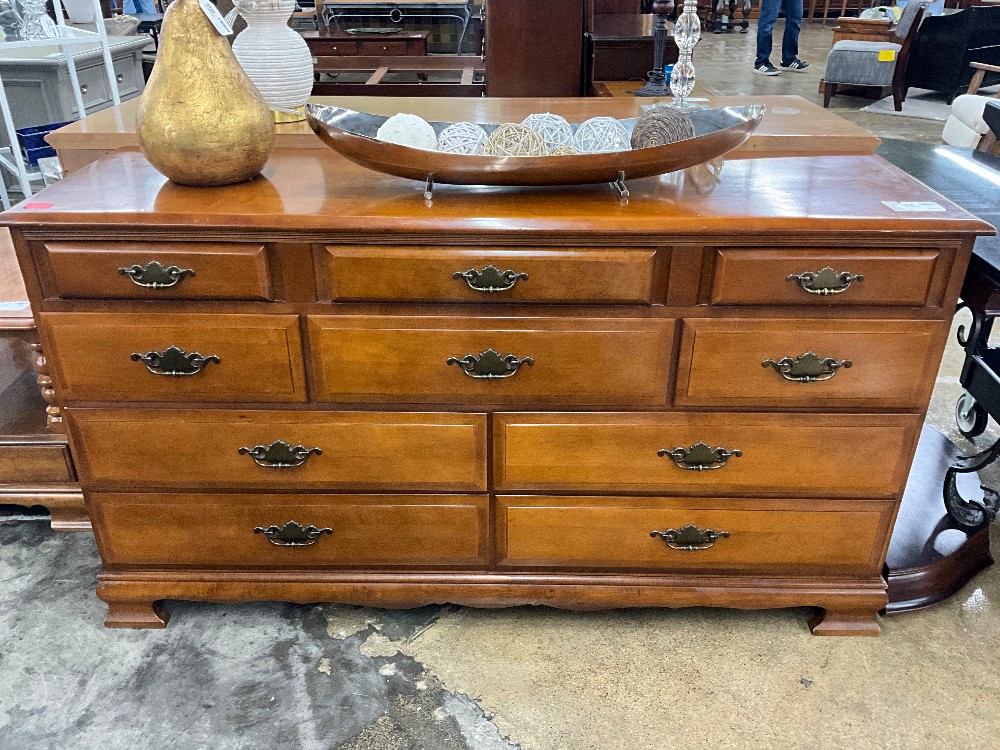 Wood Dresser