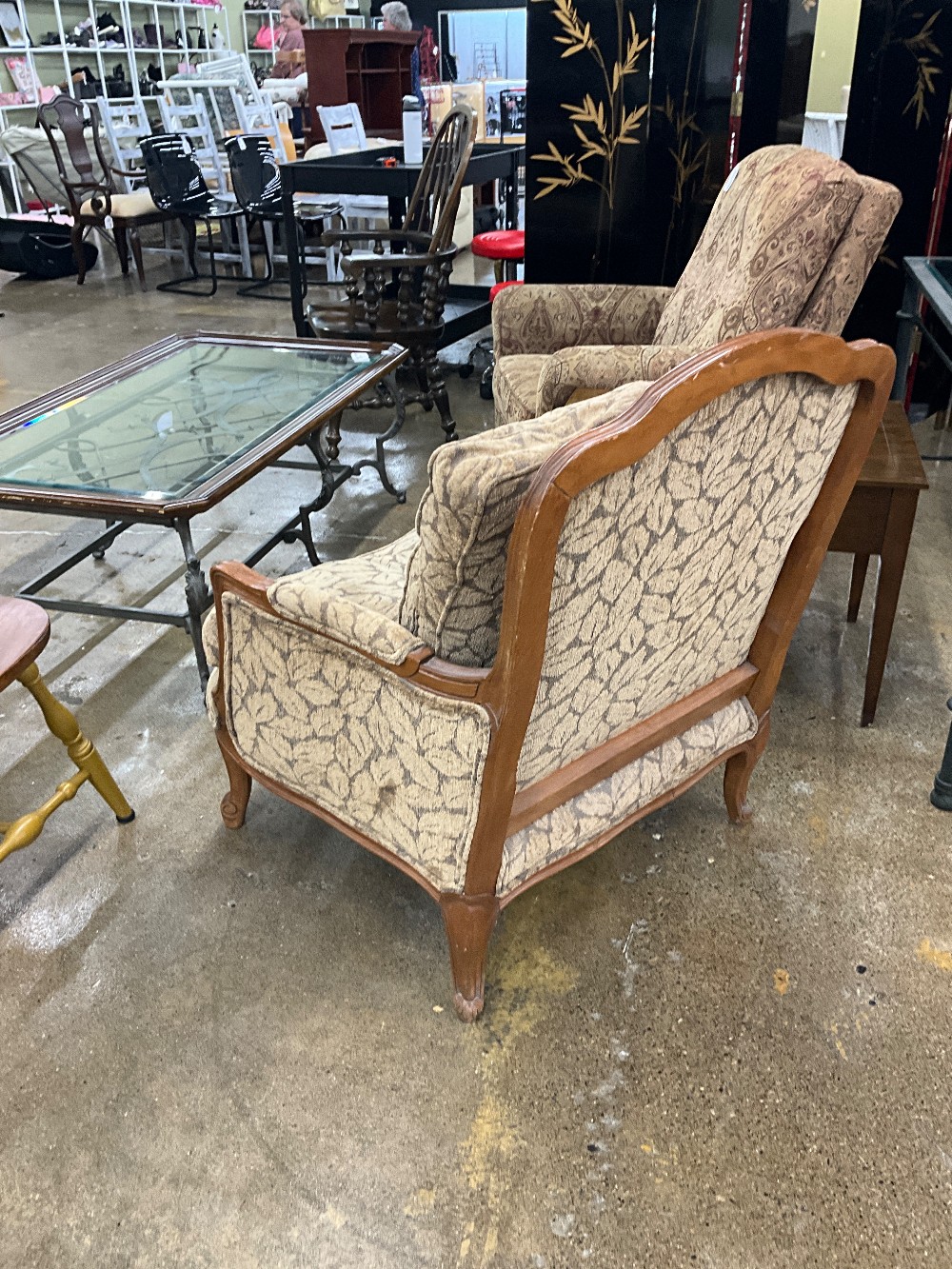 Brown Leaf Accent Chair