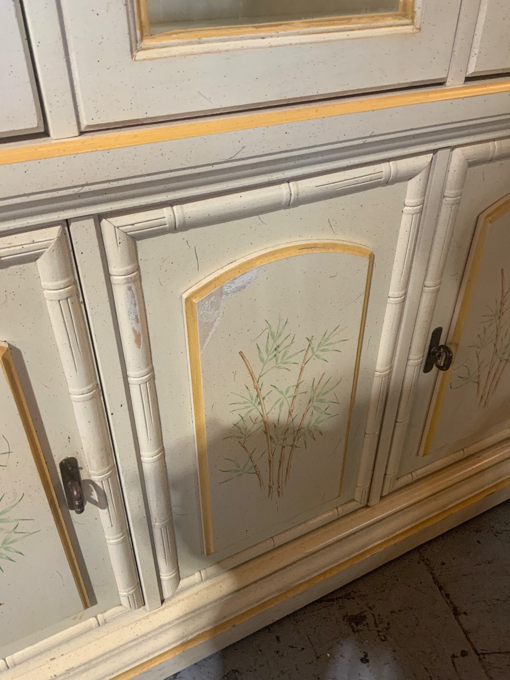 White 1pc Hutch w/ Bamboo Accents