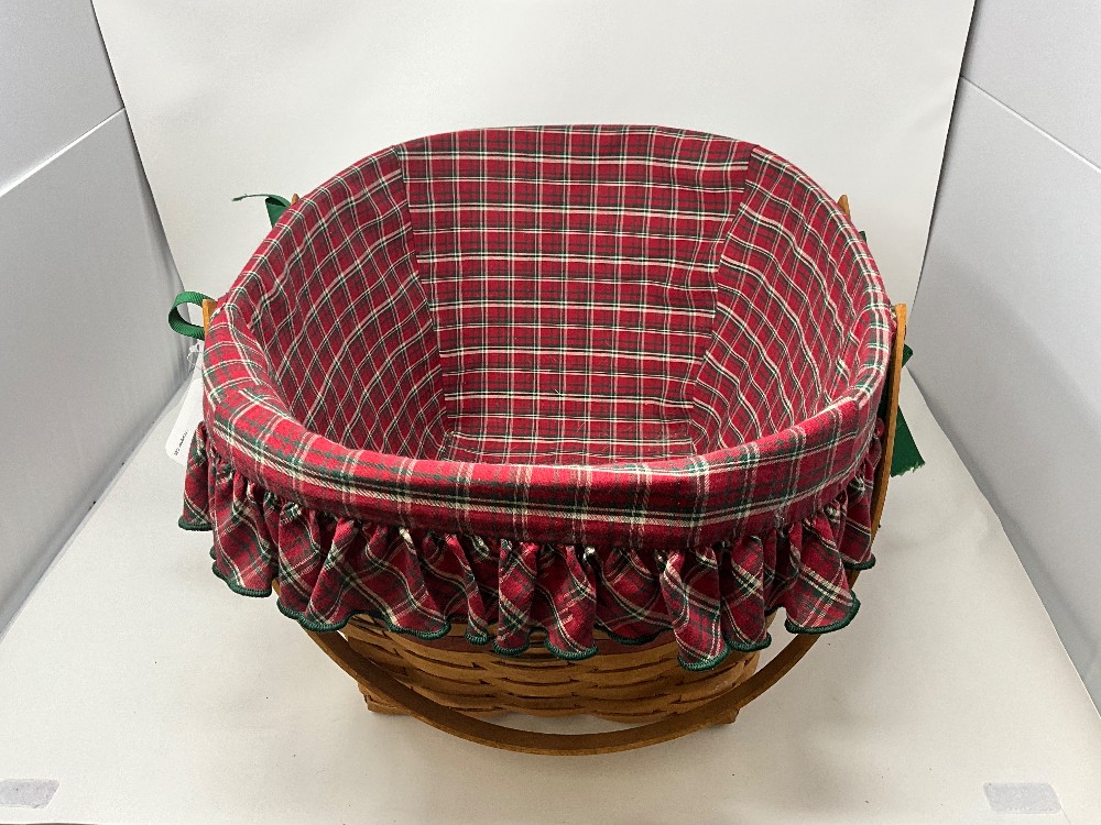 Longaberger Hostess Holiday Basket