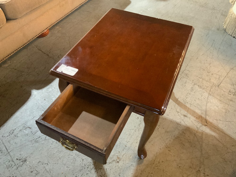 Cherry Wood End Table