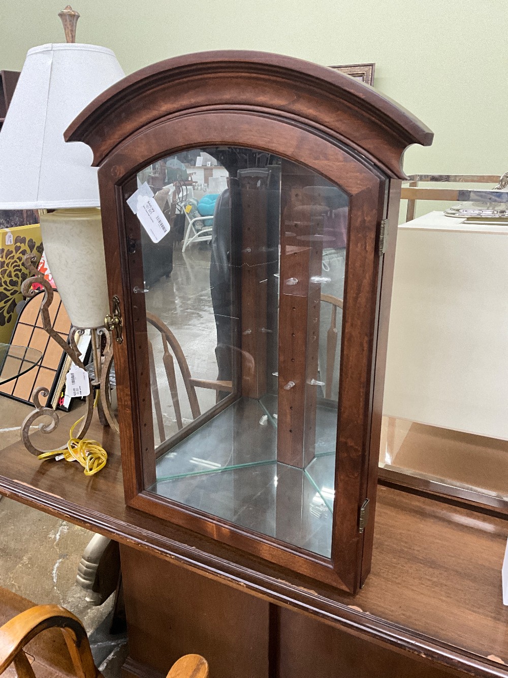 Sm Corner Curio