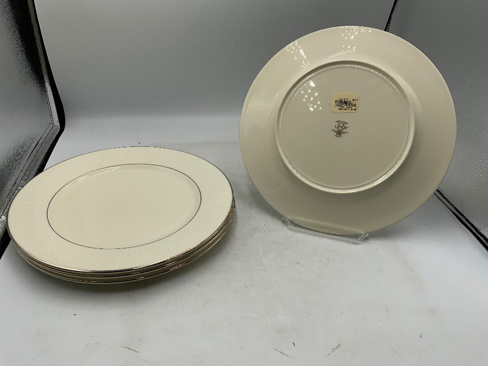 Lenox Courtyard Platinum Dish Set