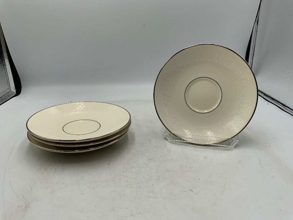 Lenox Courtyard Platinum Dish Set