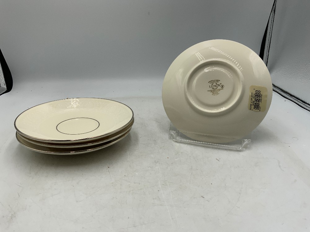 Lenox Courtyard Platinum Dish Set