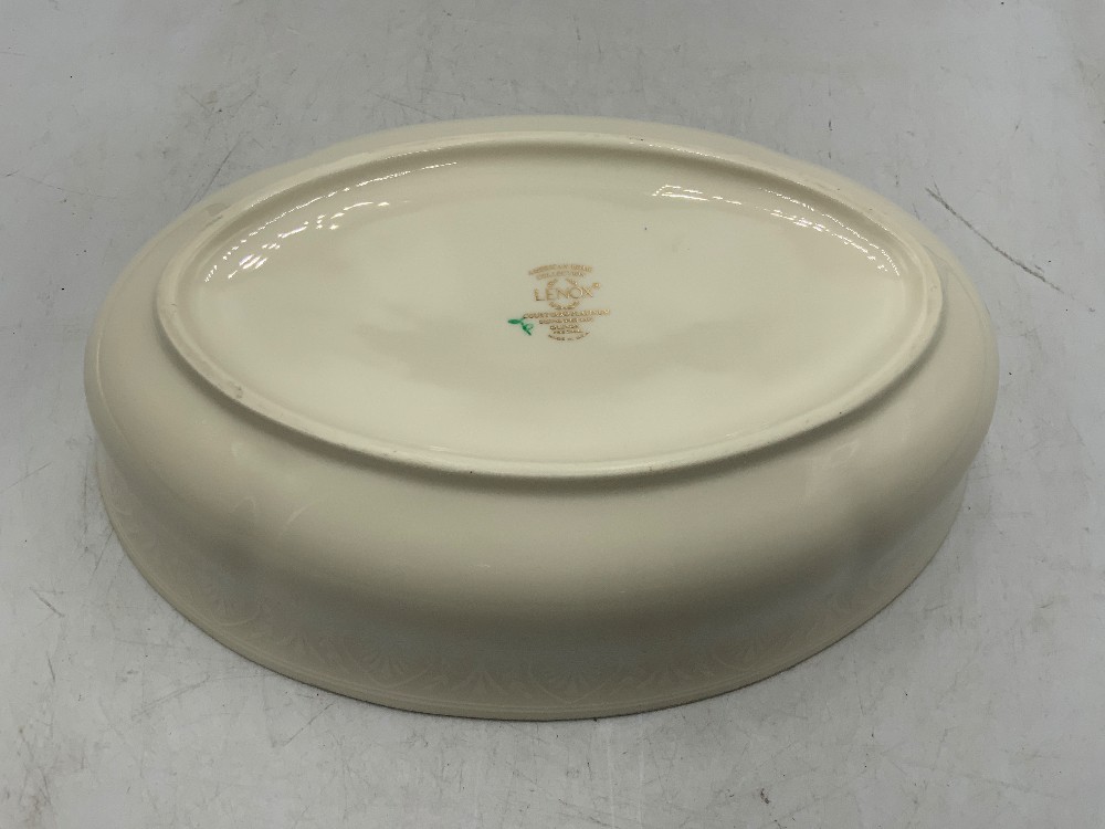 Lenox Courtyard Platinum Dish Set