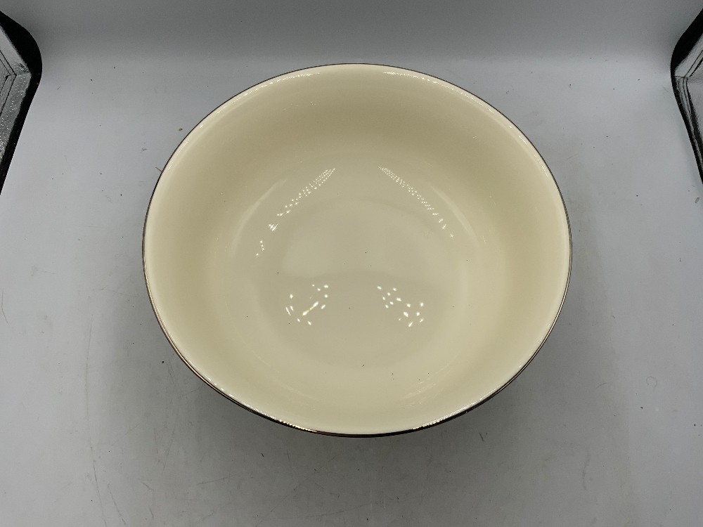 Lenox Courtyard Platinum Dish Set