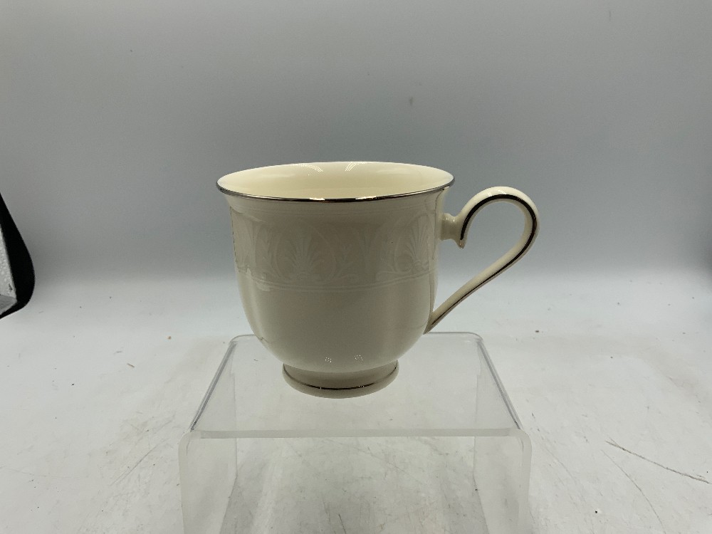 Lenox Courtyard Platinum Dish Set