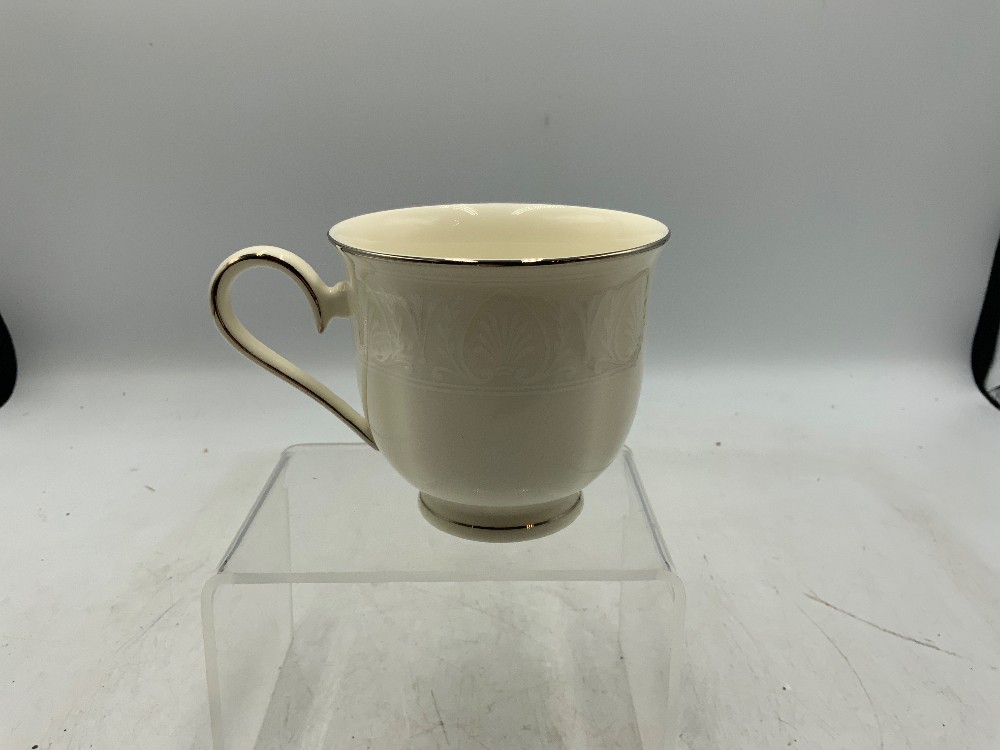 Lenox Courtyard Platinum Dish Set