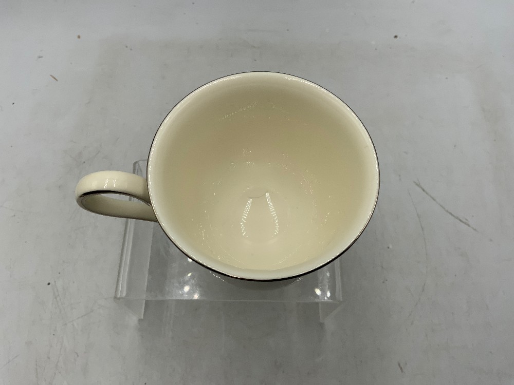 Lenox Courtyard Platinum Dish Set