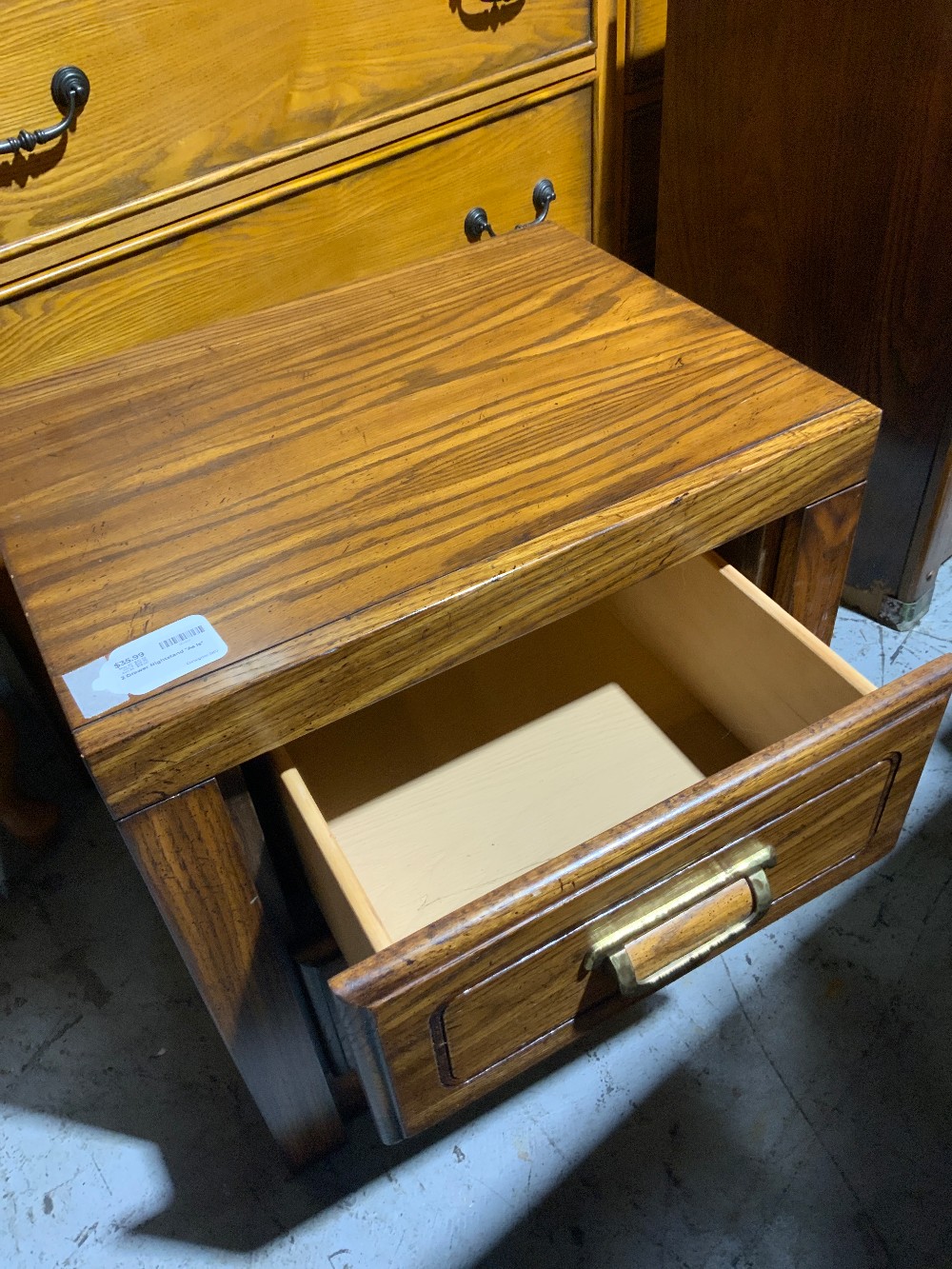 2 Drawer Nightstand 