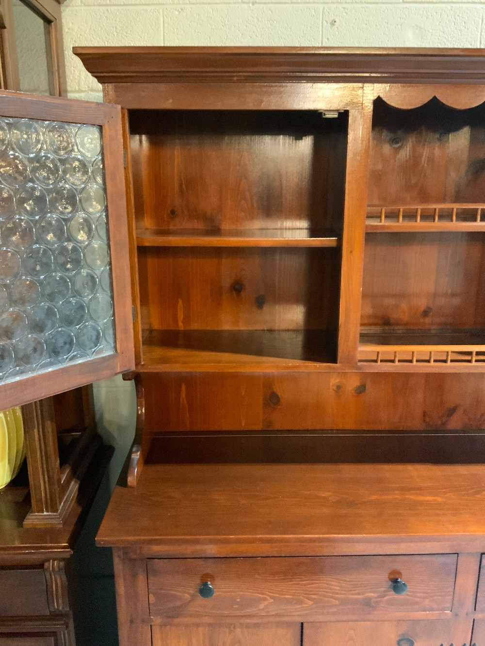 2pc 1950s Hutch