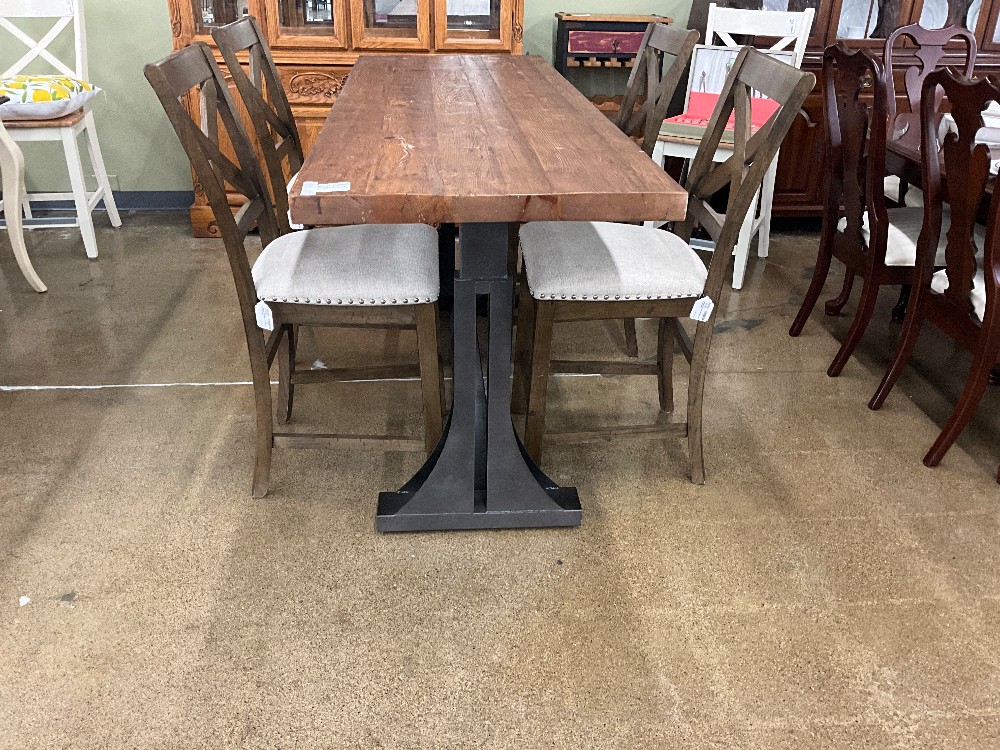 Elmira Gathering Table NEW