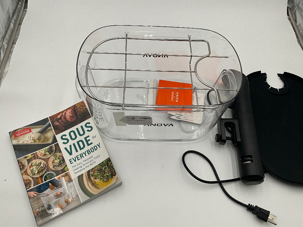 Anova Cooker w/ Book