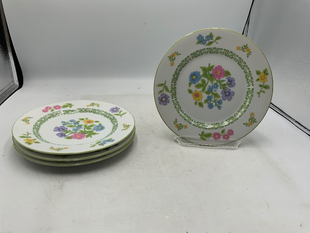 Mikasa Flower Show Dish Set