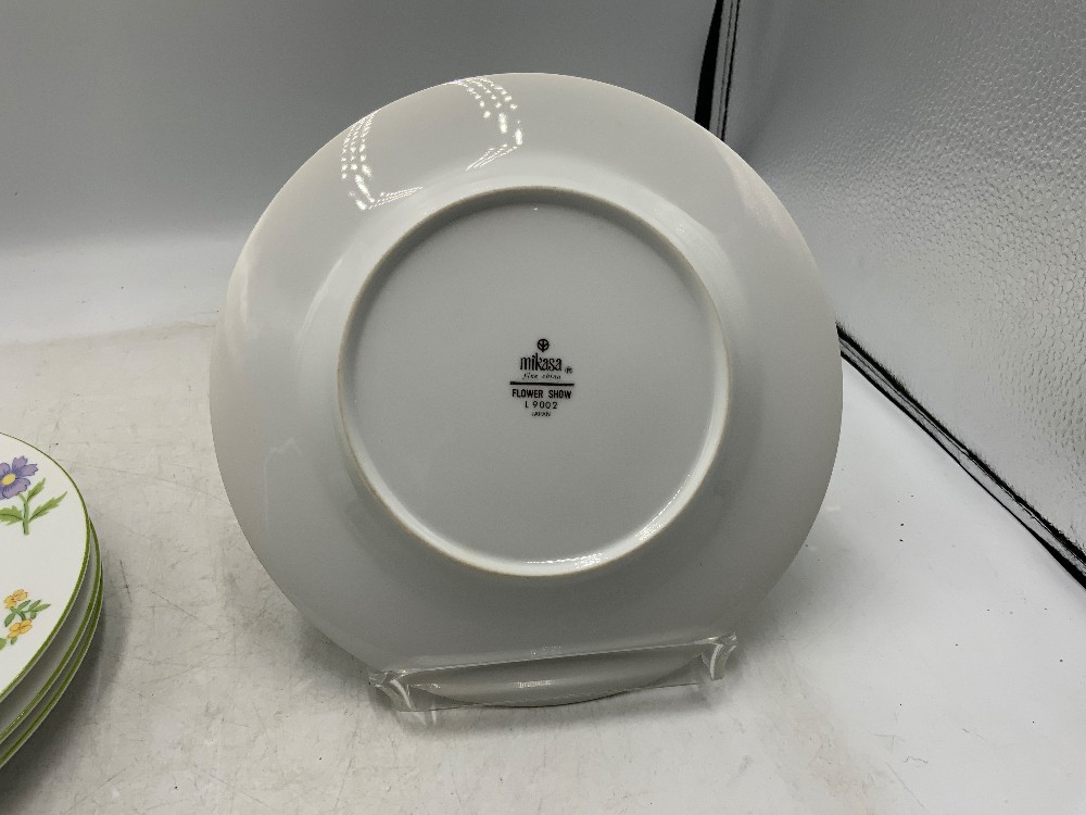 Mikasa Flower Show Dish Set