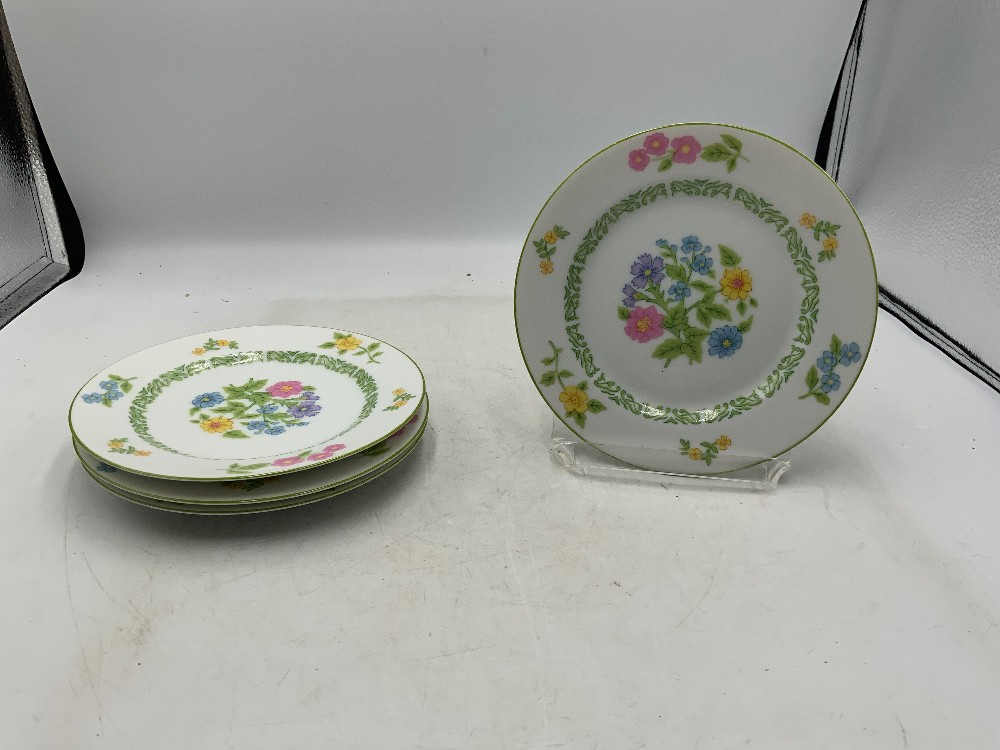 Mikasa Flower Show Dish Set