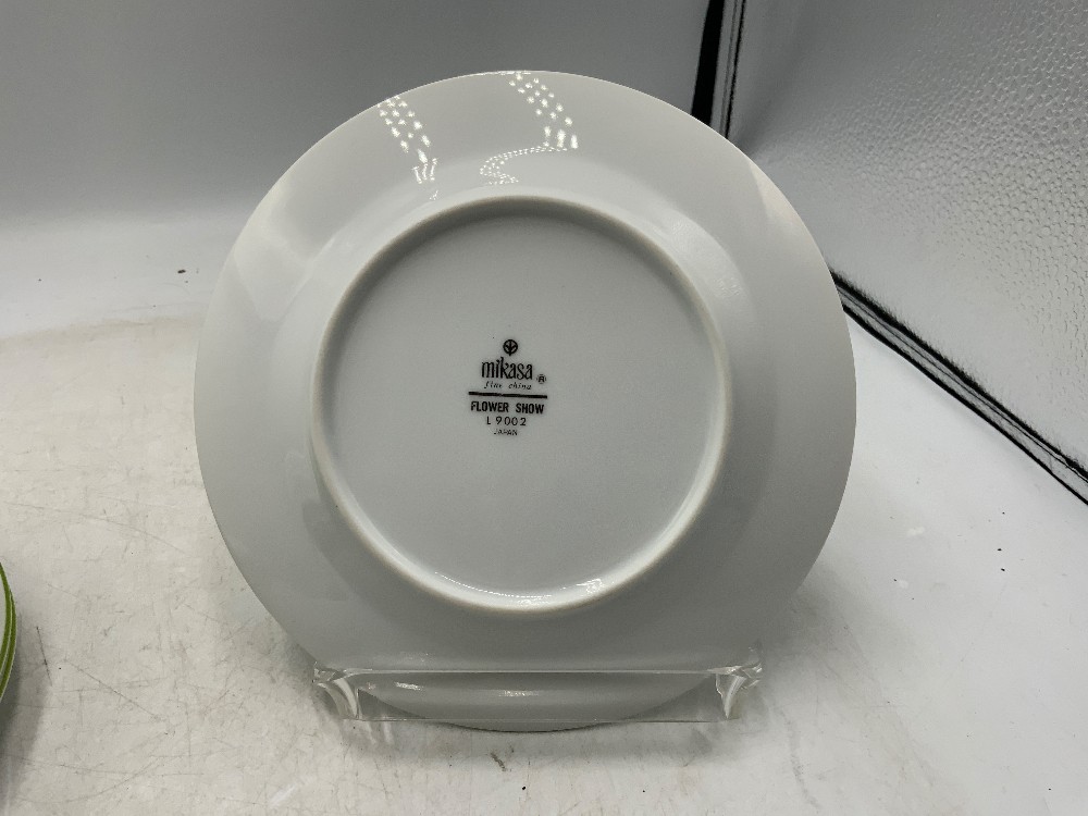 Mikasa Flower Show Dish Set