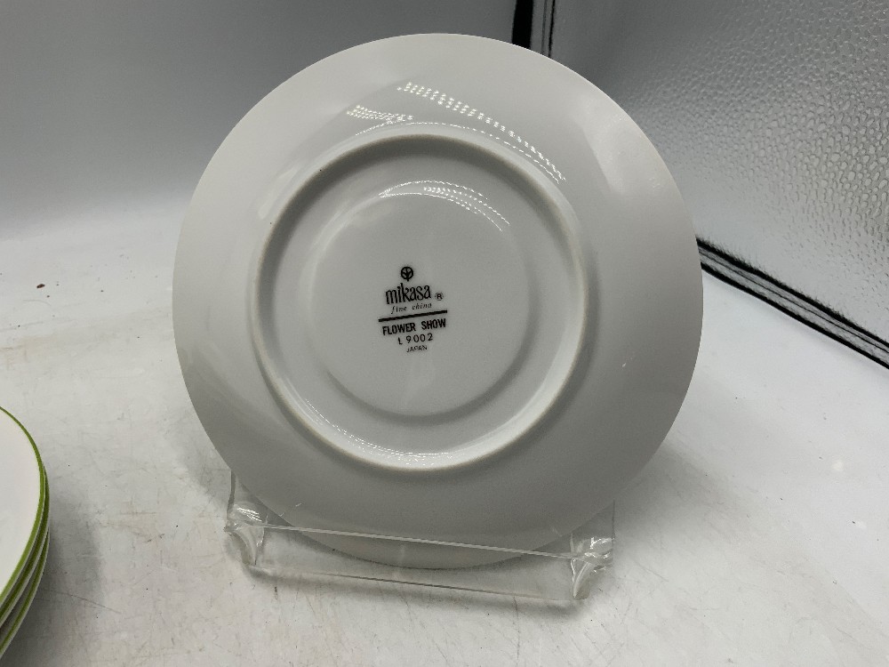Mikasa Flower Show Dish Set
