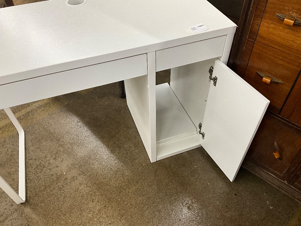 White Desk