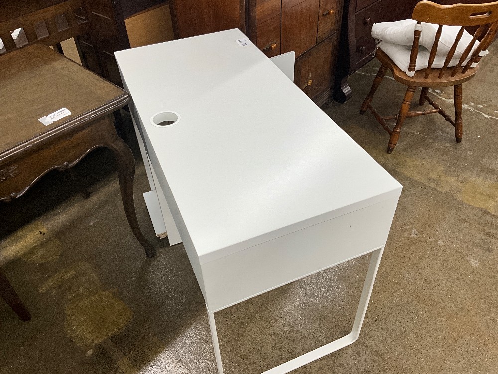 White Desk