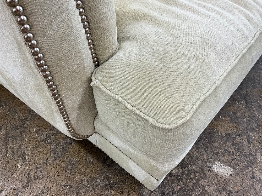 American Signature Sofa Cream