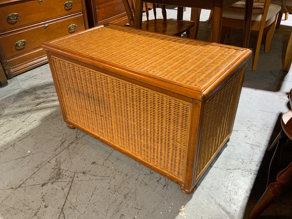 Light Wood Woven Chest With *REMOVABLE* Glass Top