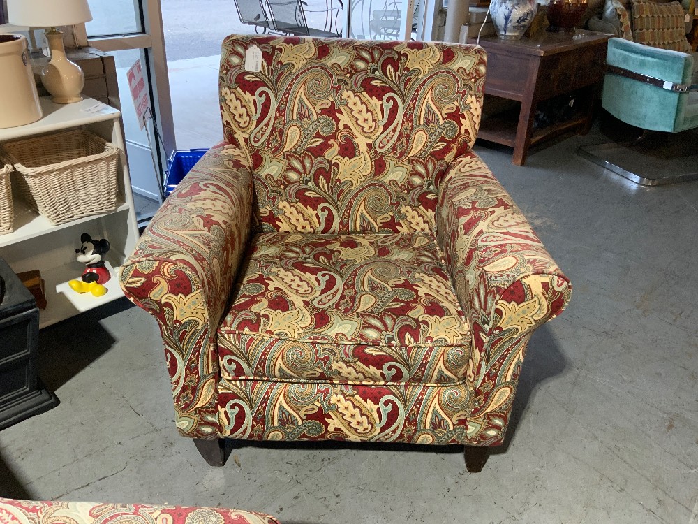 Chair w/ Ottoman (Paisley)