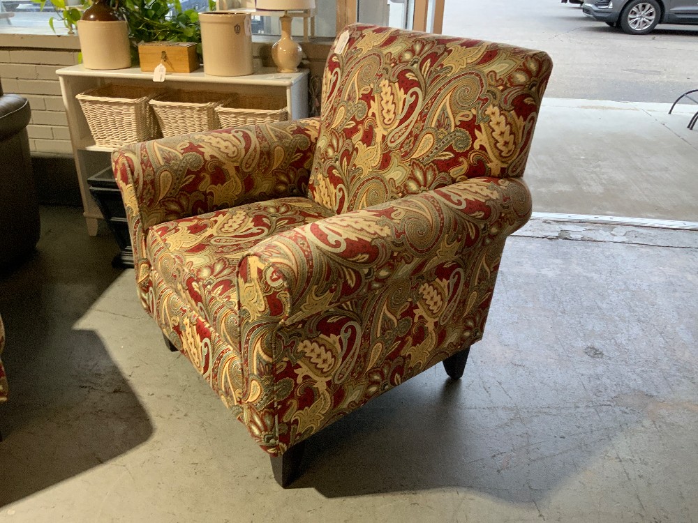 Chair w/ Ottoman (Paisley)