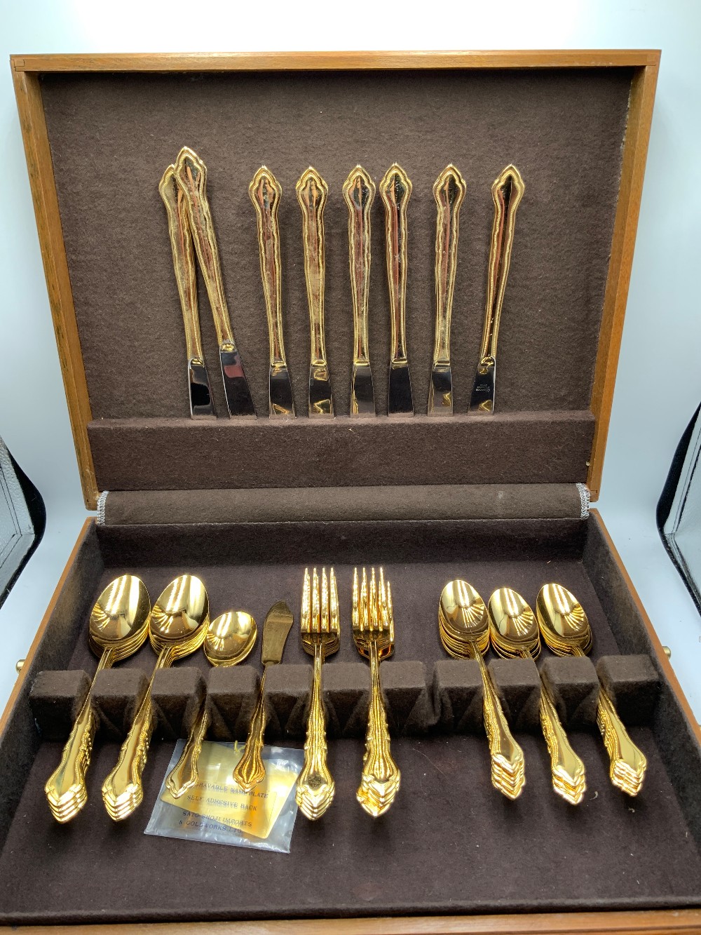 Elegance Gold Flatware in Wood Box