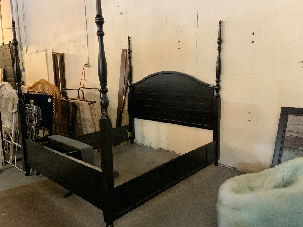 Black King Bed