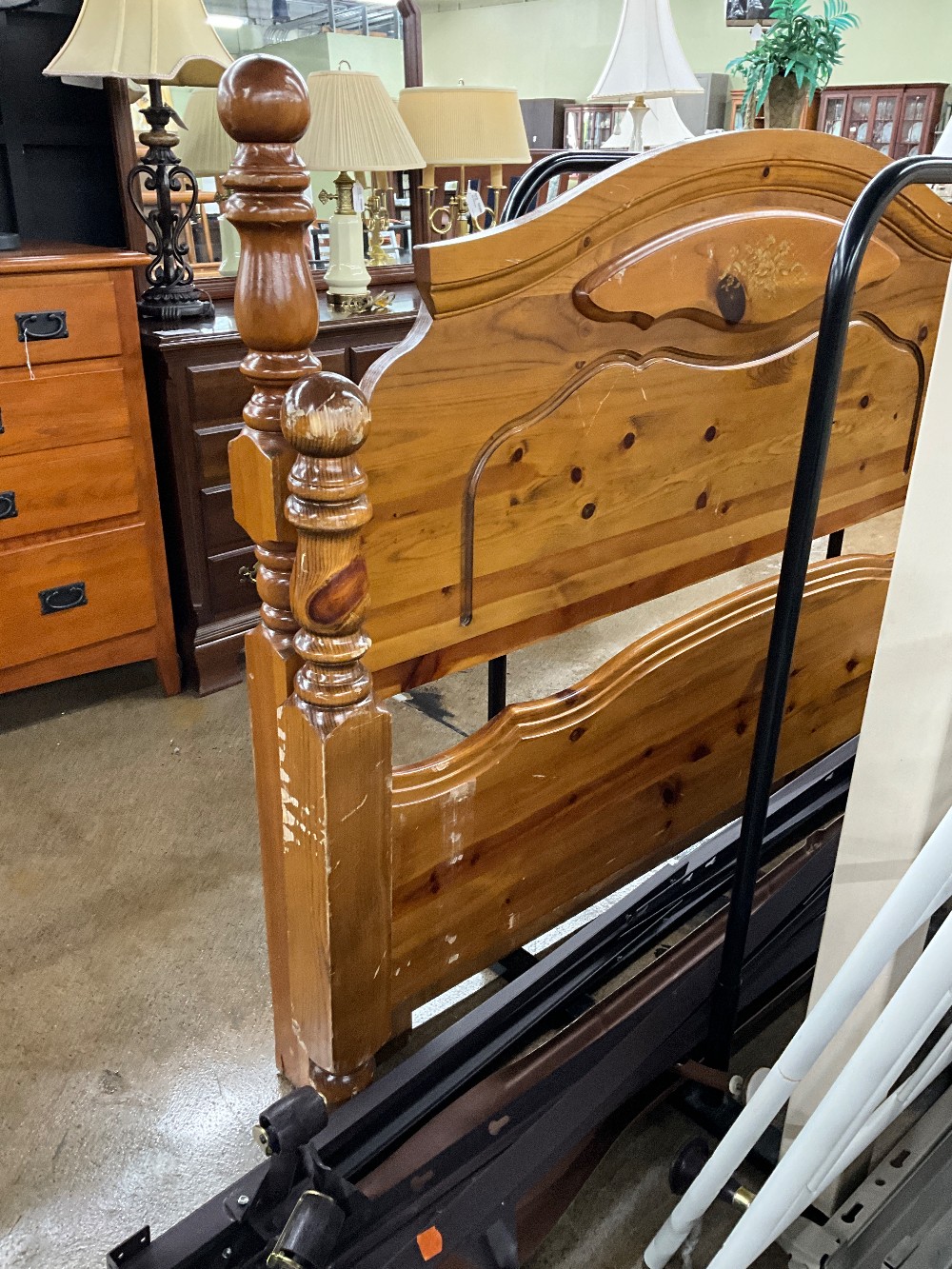 Queen Wood Bed W/Rails (as is)