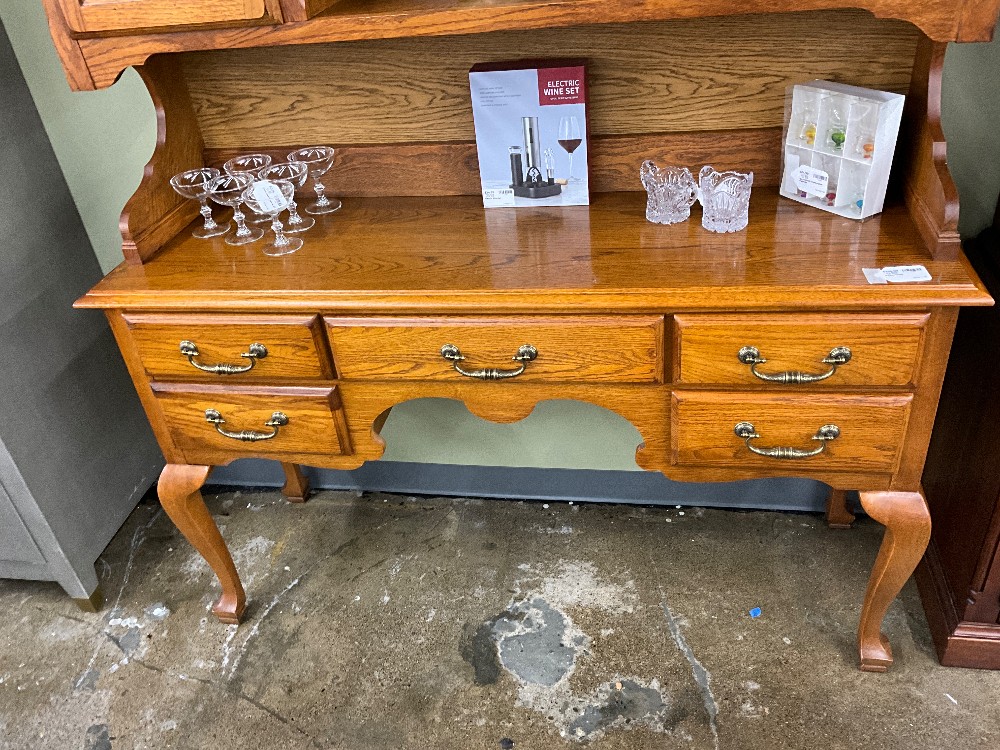 2 Piece Hutch