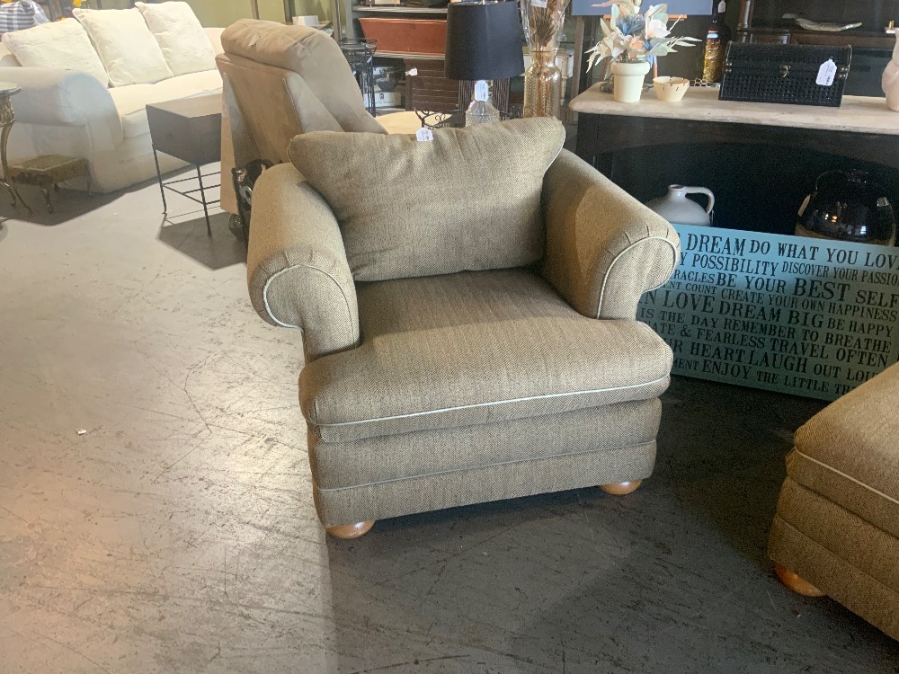 International Furniture Accent Chair