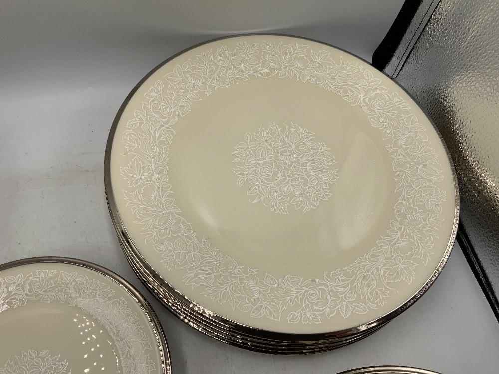 Lenox Moon Spun 30 pc. Dish Set
