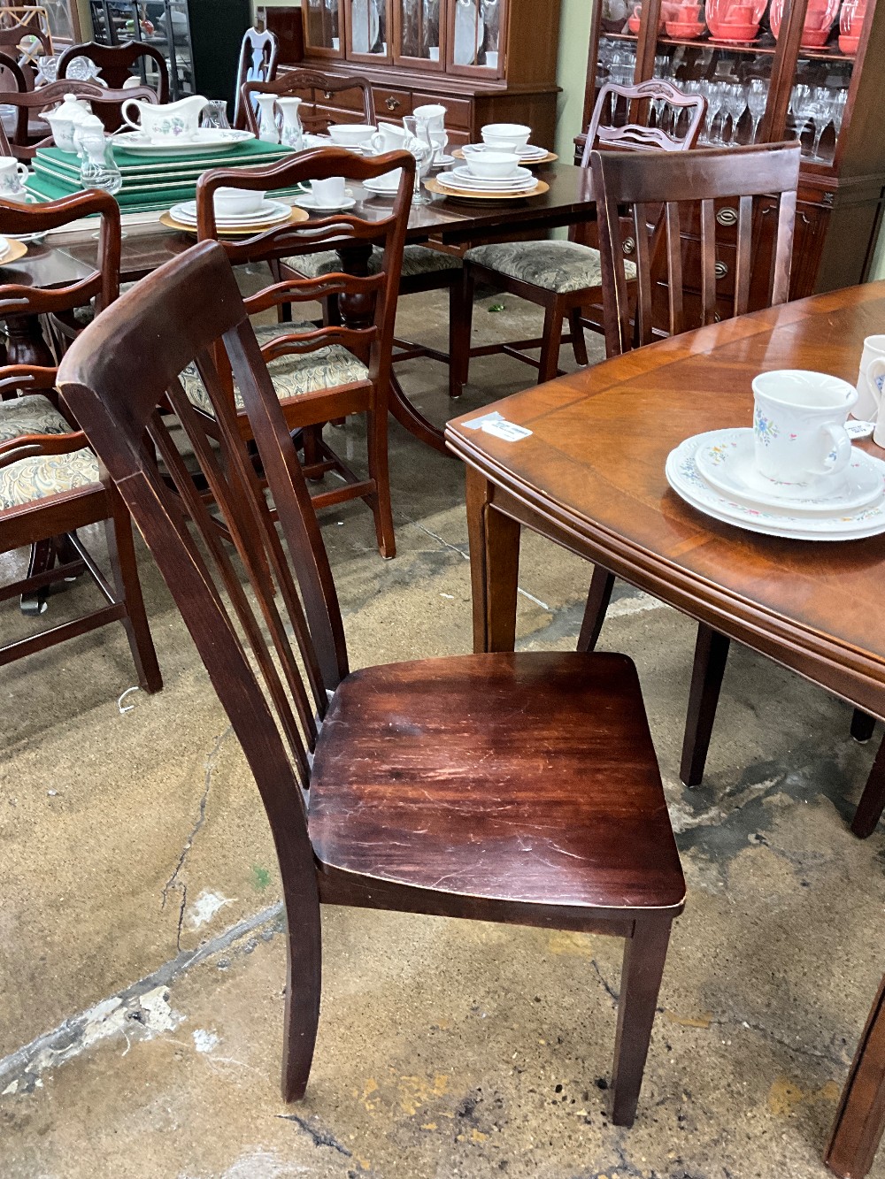 Dining Table & 4 Chairs