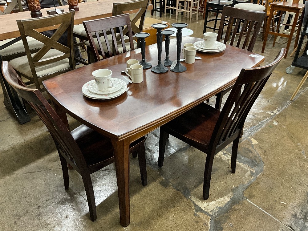 Dining Table & 4 Chairs