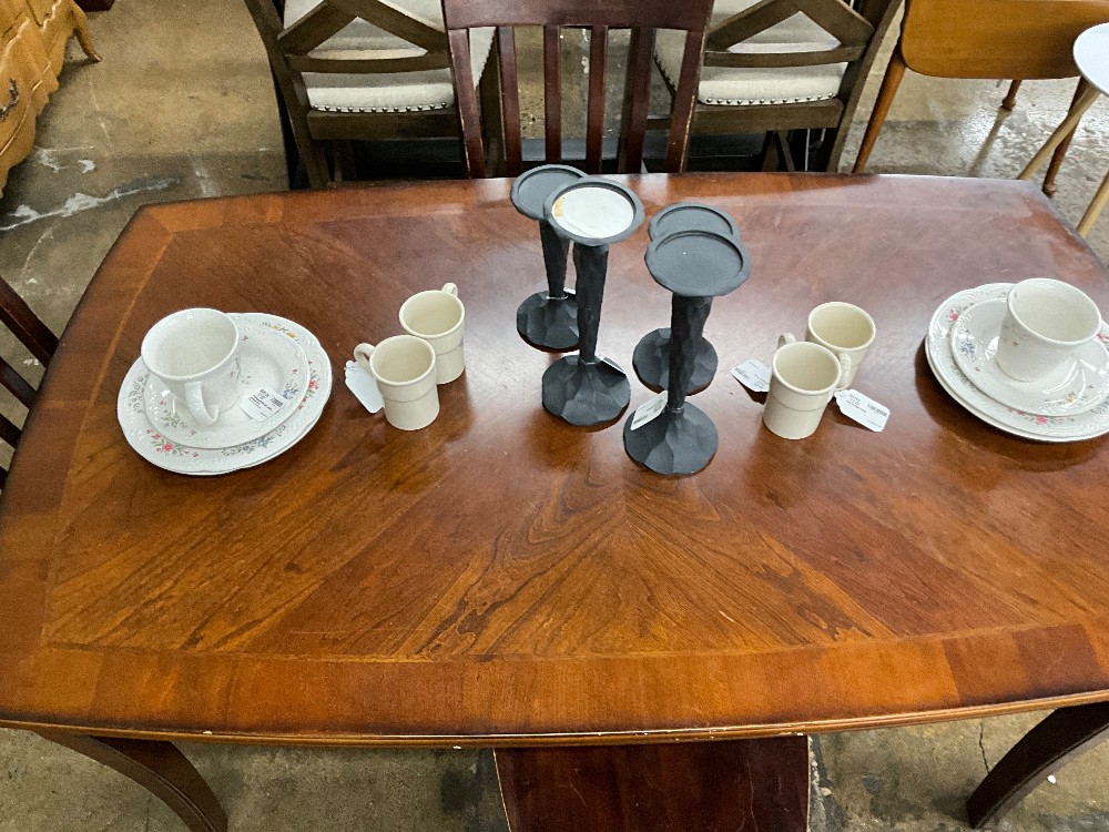 Dining Table & 4 Chairs