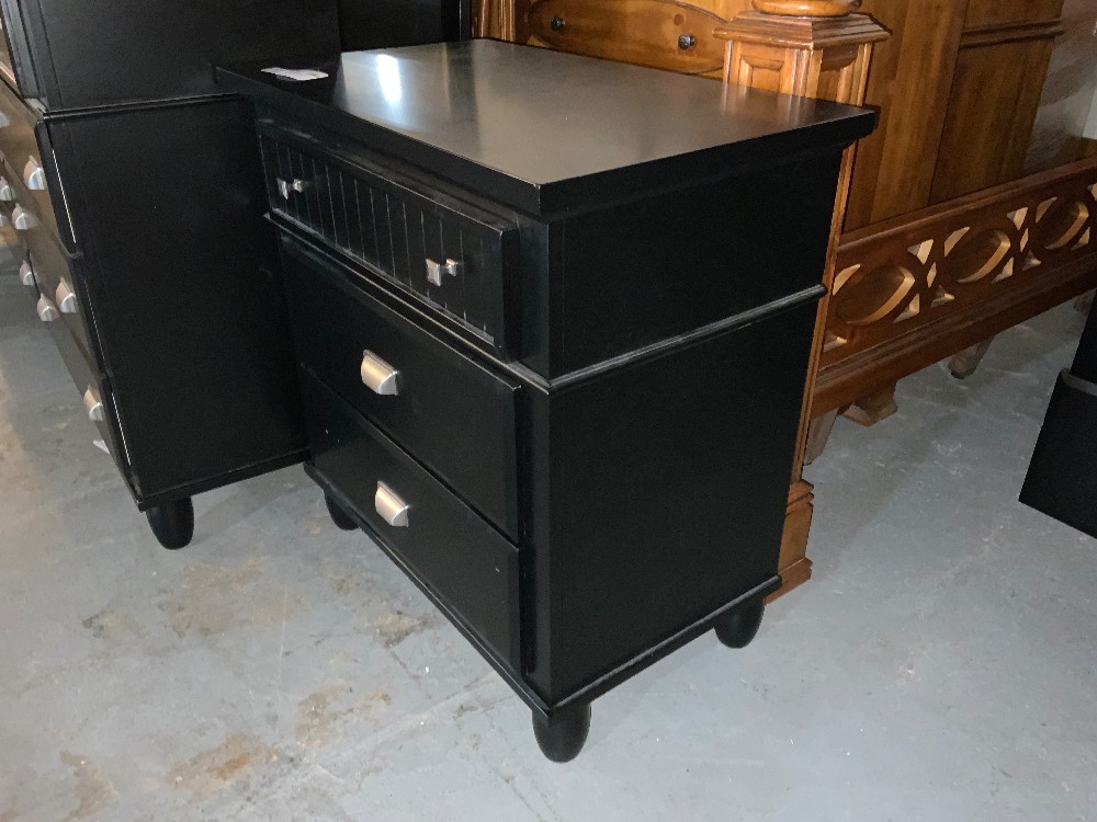 Black Night Stands
