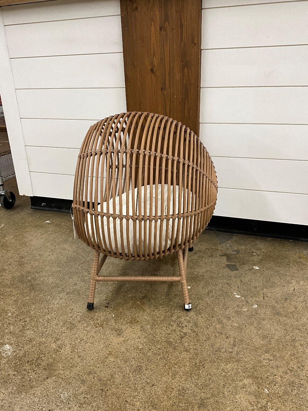 Round Pet Bed On Legs
