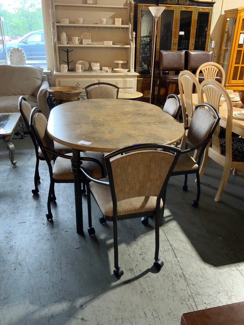 Dining Table w/ 6 Chairs & Leaf