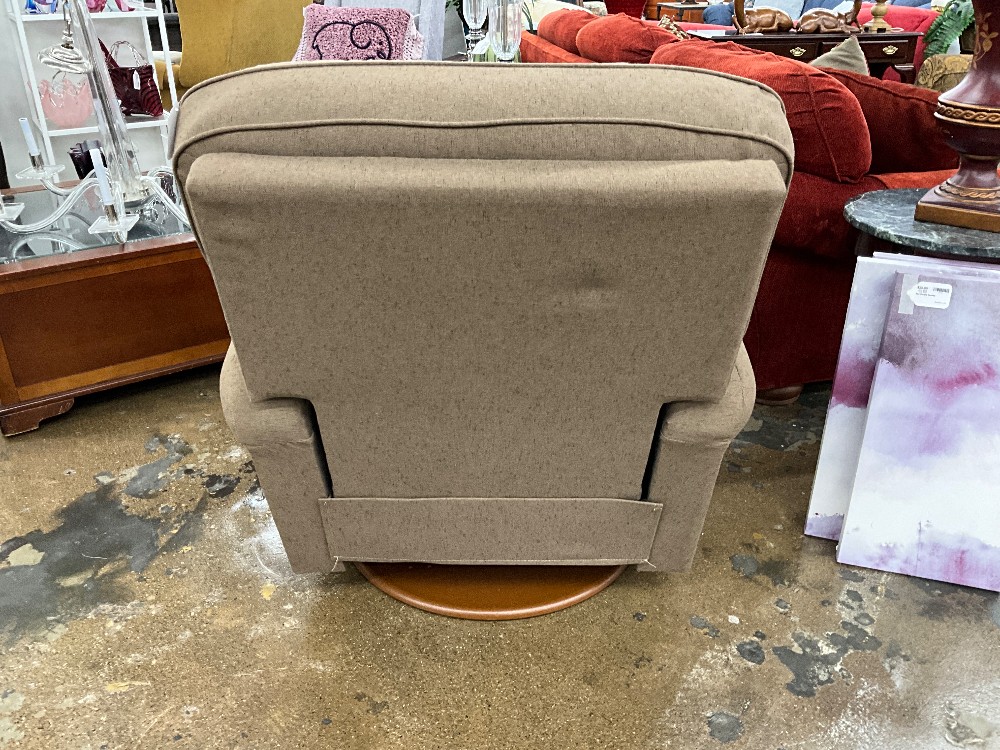 La-z-Boy Brown Recliner
