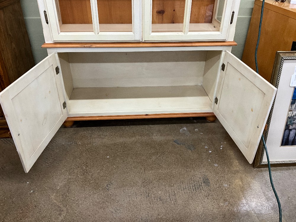 Oak Hutch w/ Lights