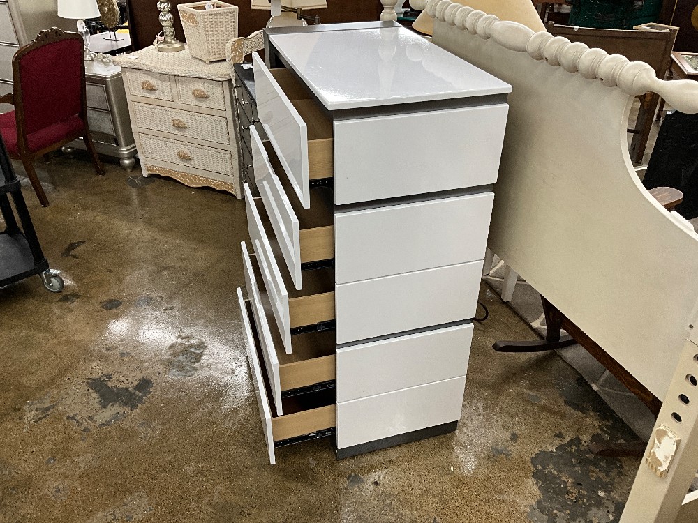 Furniture of America White & Grey Dresser