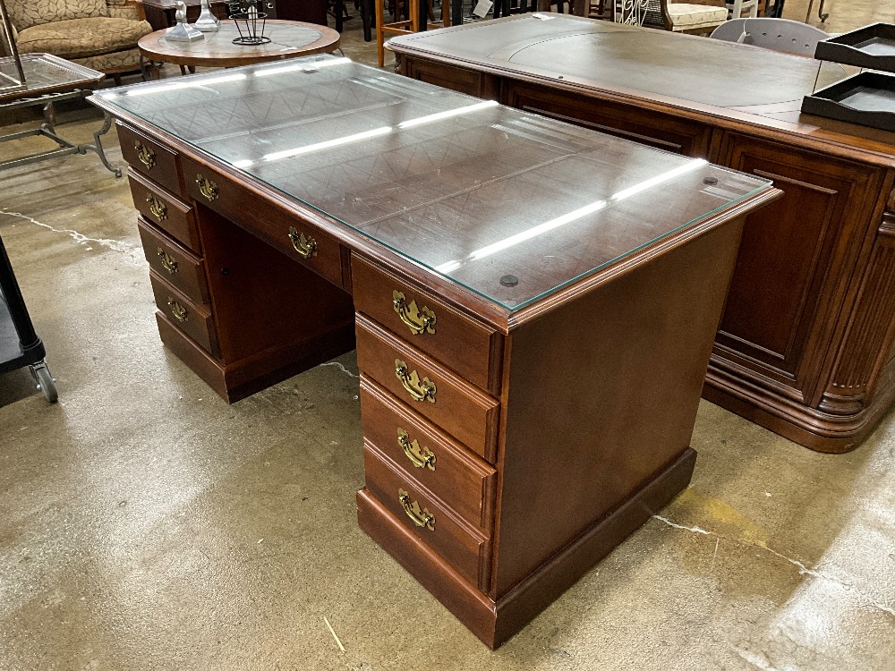 Riverside Furniture Executive Desk