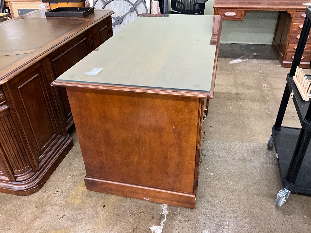 Riverside Furniture Executive Desk