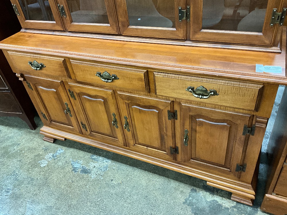Young Republic 2pc Hutch
