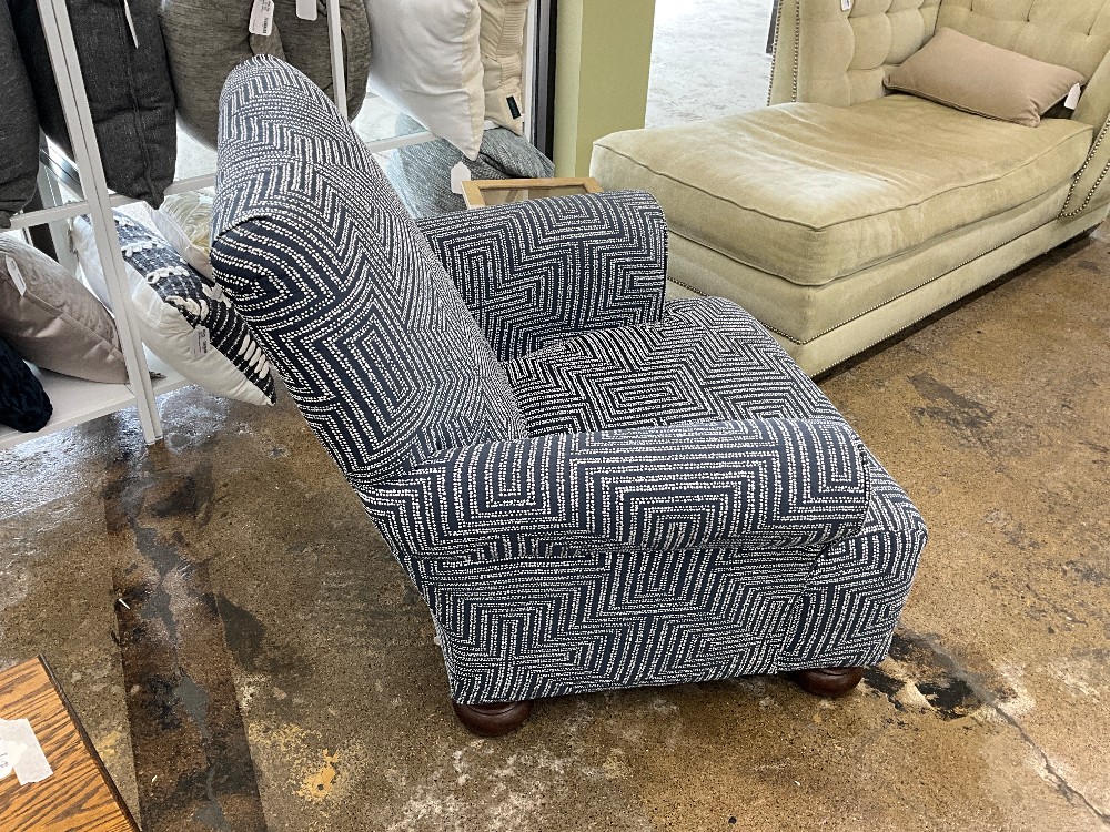 Blue & White Accent Chair w/ Arms