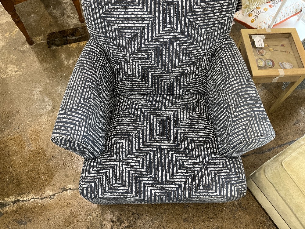Blue & White Accent Chair w/ Arms