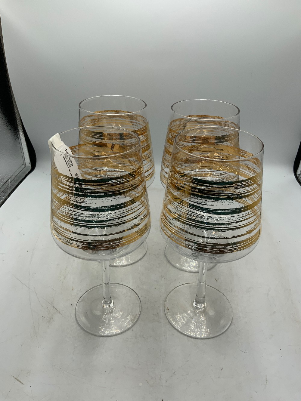 Z Gallerie Wine Glasses Set of 4